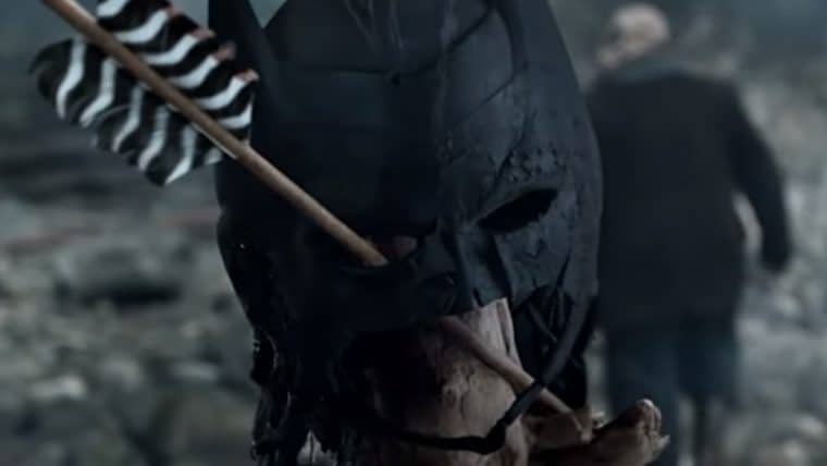 Arrow | Novo trailer da 8ª temporada mostra máscara do Batman