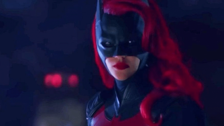 Batwoman tem mais nove episódios confirmados