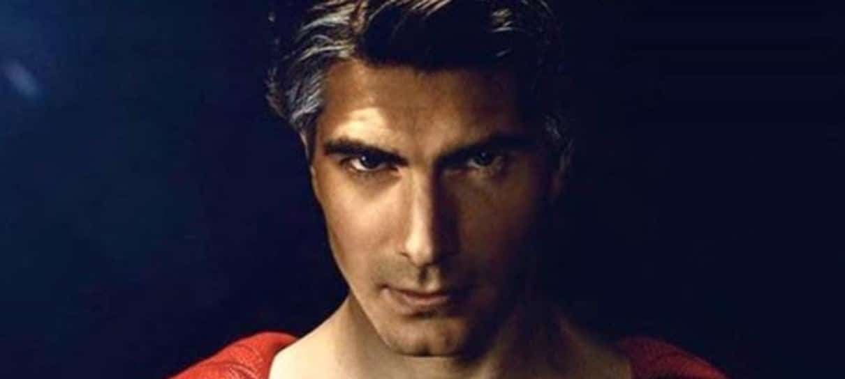 Superman de Brandon Routh é editor-chefe do Planeta Diário no crossover ...