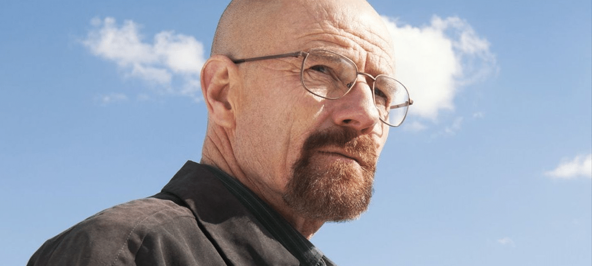 Vídeo mostra Bryan Cranston virando Walter White