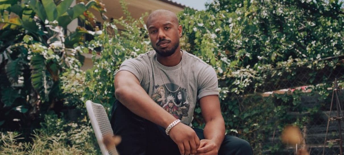 Michael B. Jordan brinca que se daria bem em uma corrida Naruto