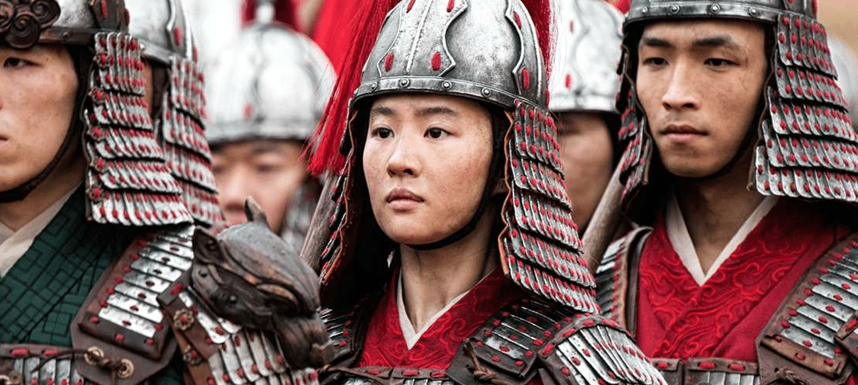 Mulan está pronta para a batalha em nova imagem do live-action