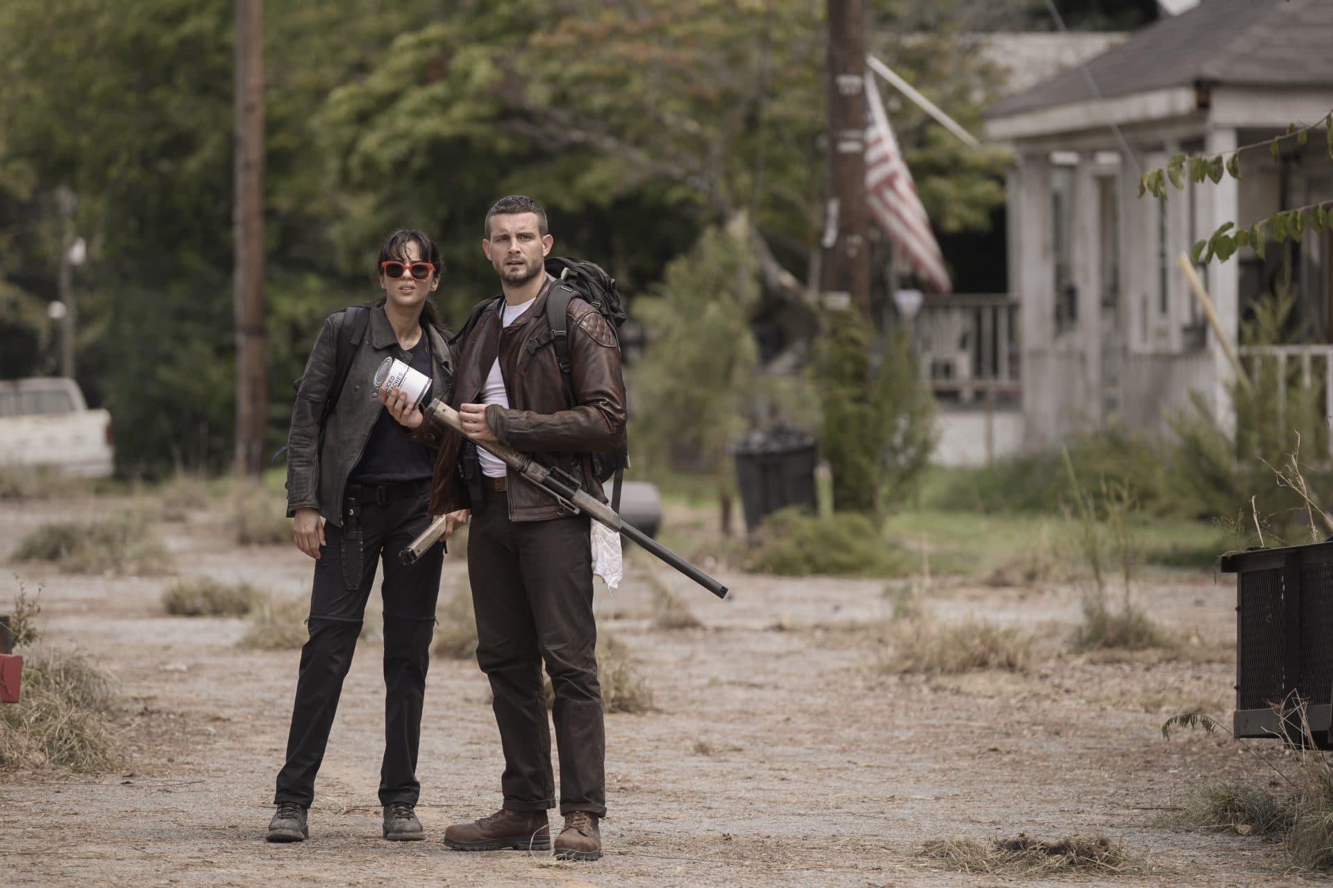 Nico Tortorella as Felix, Annet Mahendru as Huck - TWD3 _ Season 1 - Photo Credit: Jojo Whilden/AMC