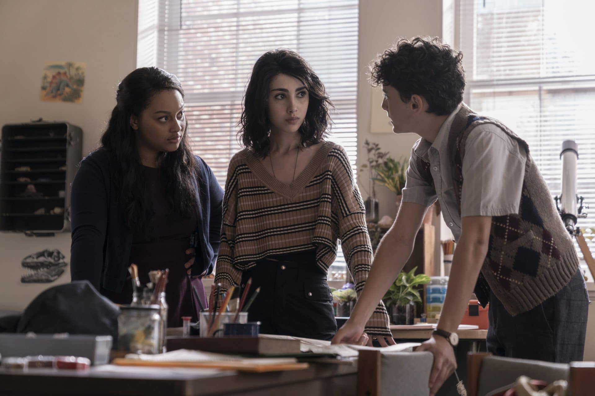 Alexa Mansour as Hope, Aliyah Royale as Iris, Nicolas Cantu as Elton - TWD3 _ Season 1 - Photo Credit: Sarah Shatz/AMC