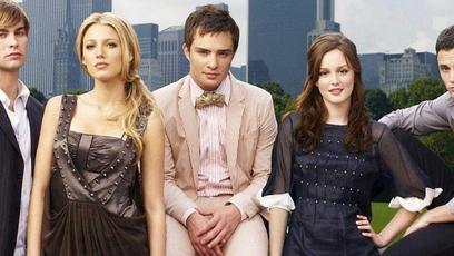 Reboot de Gossip Girl terá mais representatividade que a série original, diz showrunner