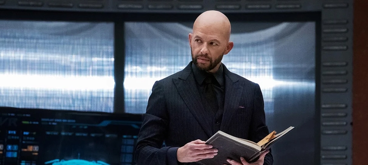 Crise nas Infinitas Terras | Heróis e vilões se encontram em trailer e novas imagens