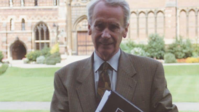 Christopher Tolkien, filho de J.R.R. Tolkien, morre aos 95 anos