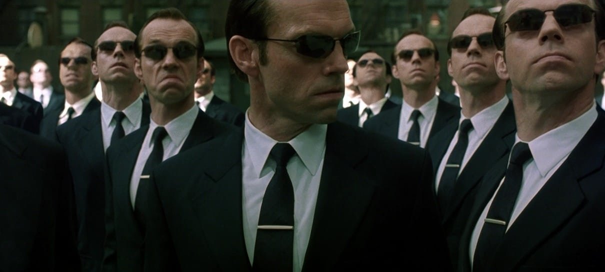 Matrix 4  Hugo Weaving, o Agente Smith, explica o porquê de não participar  do novo filme - Cinema com Rapadura