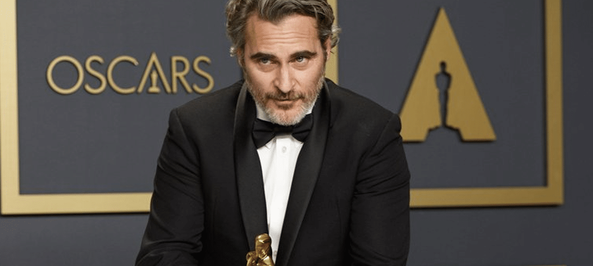 Oscar 2020 | Joaquin Phoenix faz discurso emocionante ao aceitar prêmio de Melhor Ator