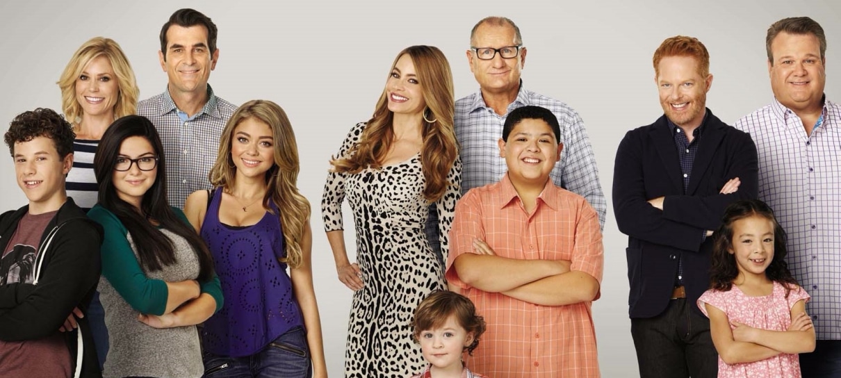 Elenco de Modern Family compartilha fotos do último dia de gravação