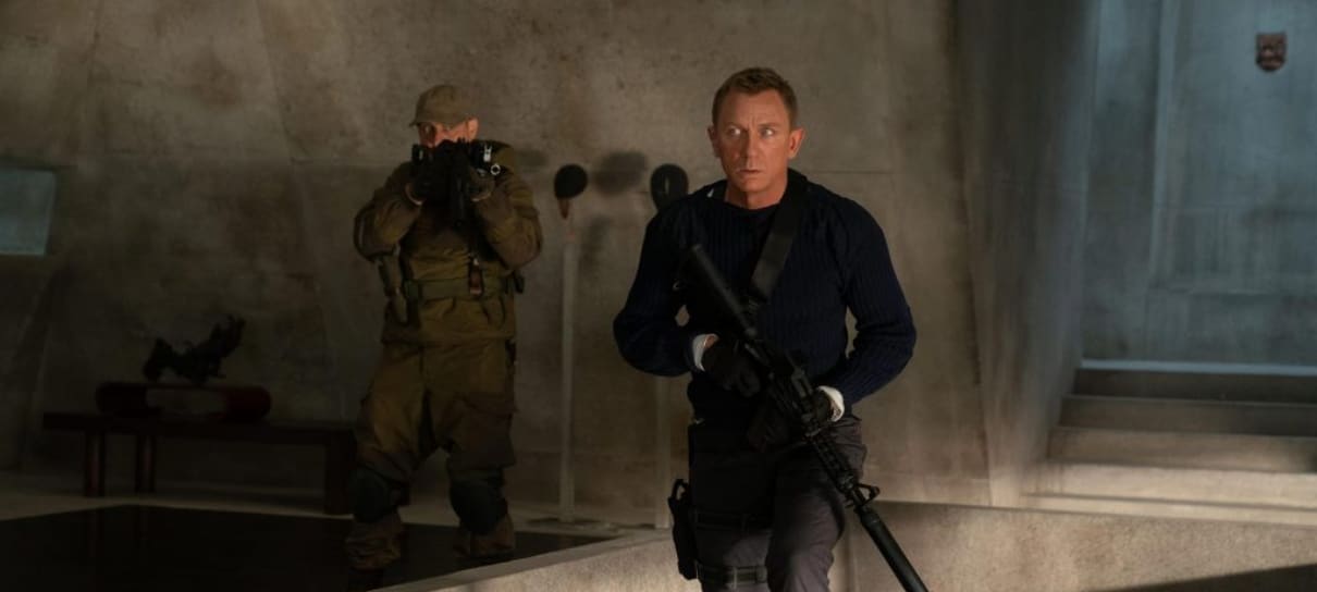 007 ganha moeda de ouro de 7kg para comemorar novo filme