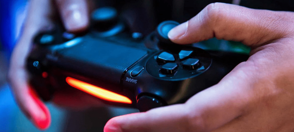 Sony diz que a "grande maioria" dos 4 mil jogos de PS4 serão jogáveis no PS5