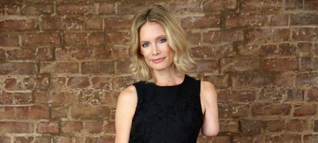 Dublê que perdeu o braço durante filmagens de Resident Evil 6 ganha processo