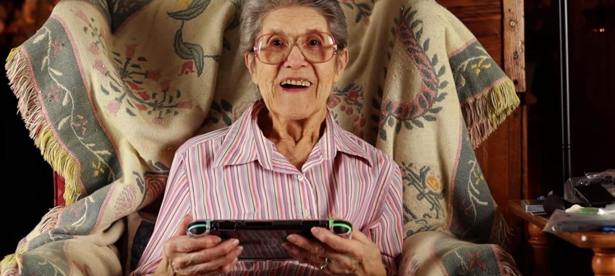 Senhora de 87 anos que virou NPC em Animal Crossing ganha Switch temático do jogo