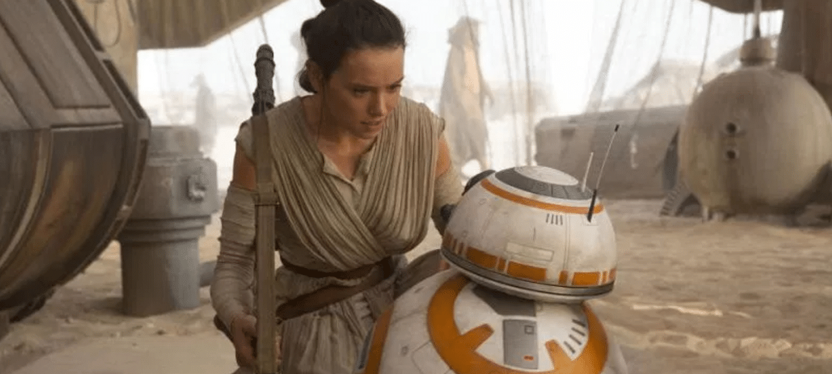 Star Wars | Daisy Ridley lê história infantil estrelada por BB-8 em vídeo