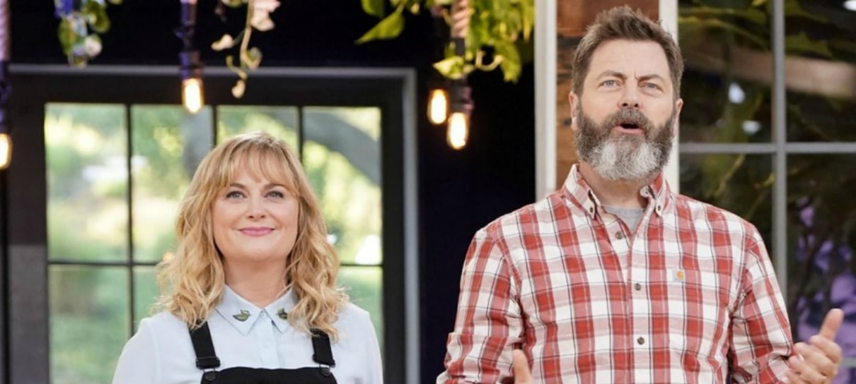 Amy Poehler e Nick Offerman, de Parks and Recreation, fazem desafios de marcenaria online