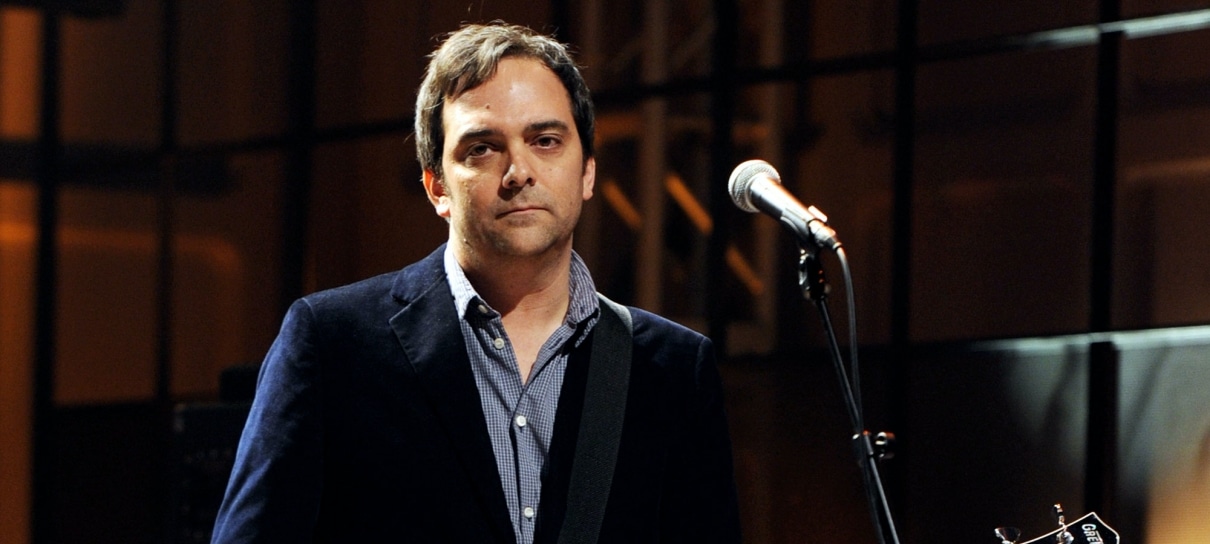 Adam Schlesinger, compositor do filme The Wonders, morre vítima de coronavírus