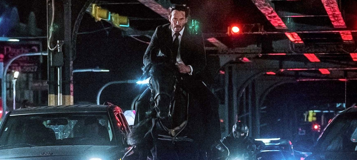 John Wick | "Uma das melhores cenas foi Keanu Reeves em um cavalo", diz diretor dos filmes