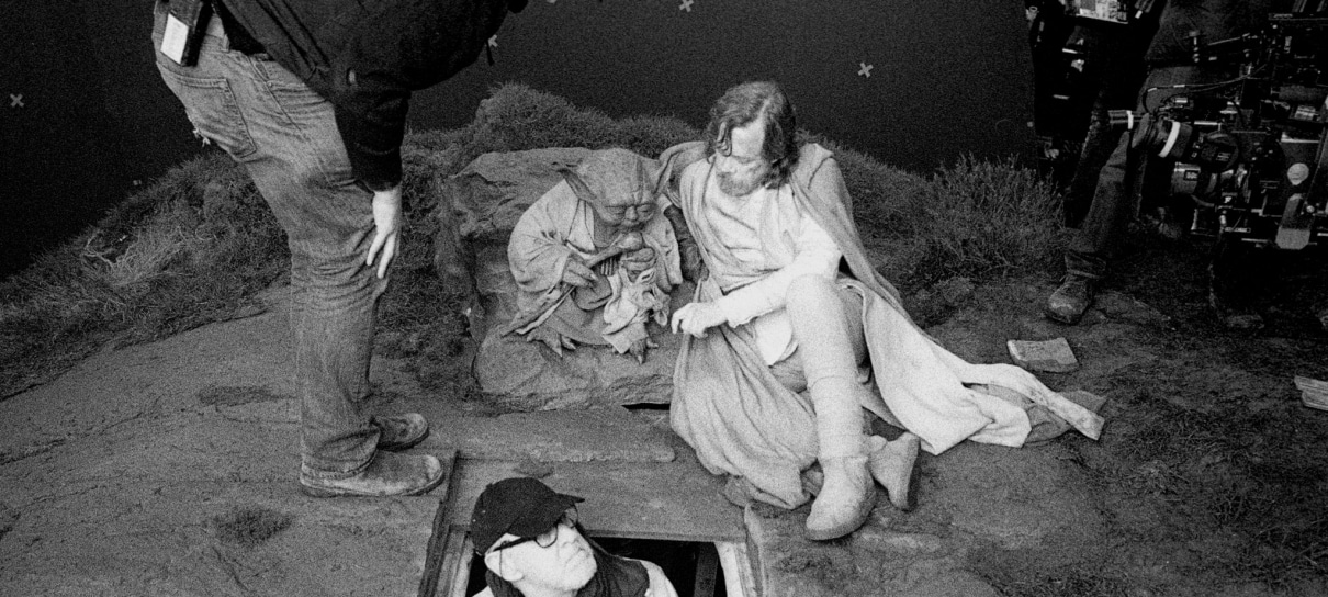 Rian Johnson comemora o Star Wars Day e publica imagens inéditas de Os Últimos Jedi