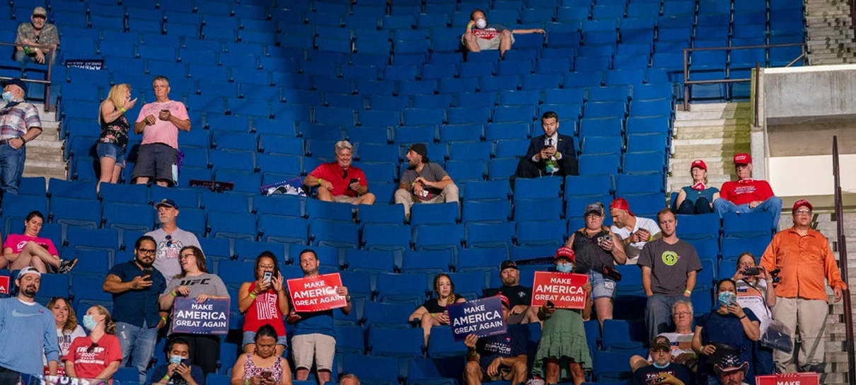 Fãs de K-pop e usuários do TikTok são responsáveis por baixo público em comício de Trump