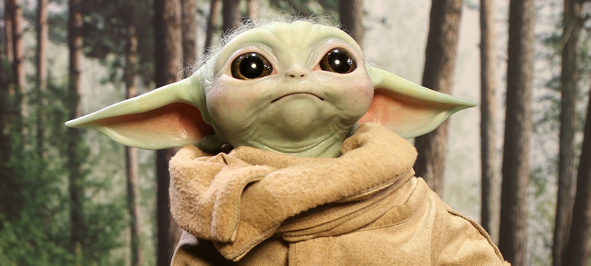 Colecionável do Baby Yoda em tamanho real ganha novas imagens mostrando detalhes