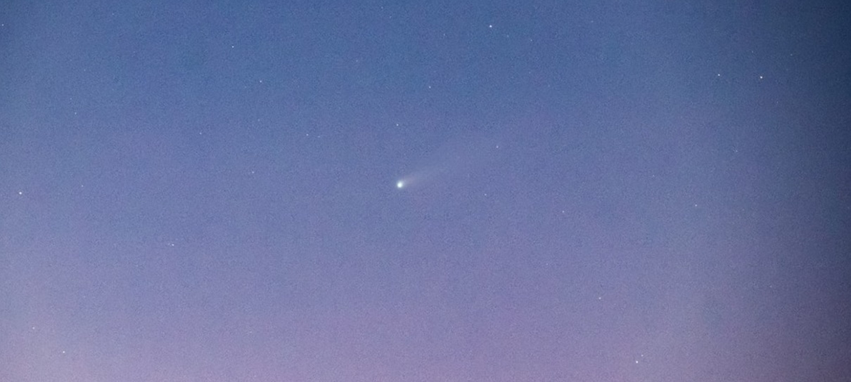 Cometa Neowise é fotografado em Minas Gerais