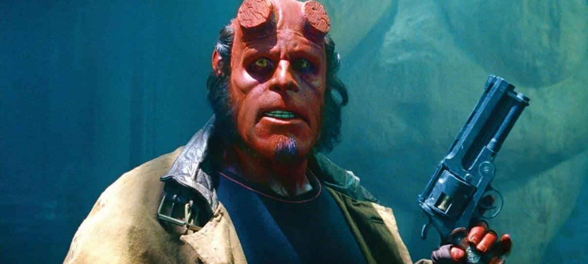 Ron Perlman não desiste nunca e quer finalizar a trilogia Hellboy de del Toro