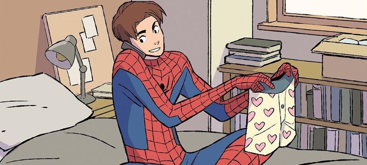 Homem-Aranha está relaxando em casa na webcomic Heroes At Home, da Marvel