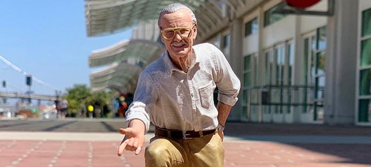 Stan Lee ganha colecionável cheio de referências