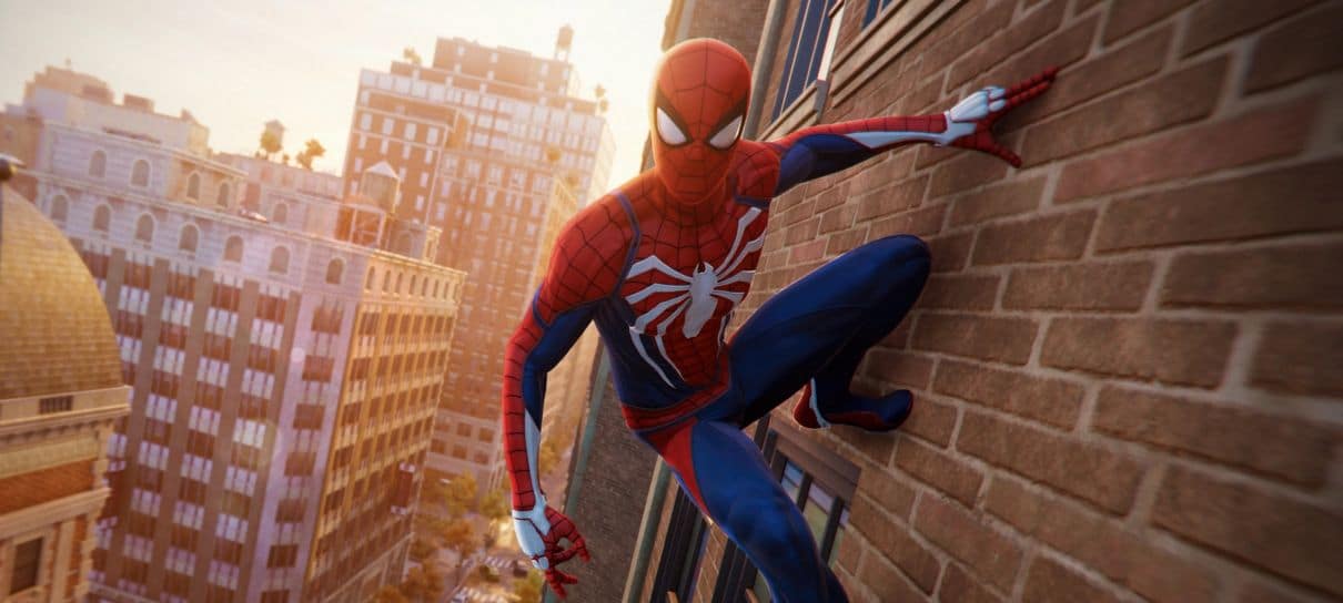 Homem-Aranha da vida real se balança em prédios de Nova Iorque