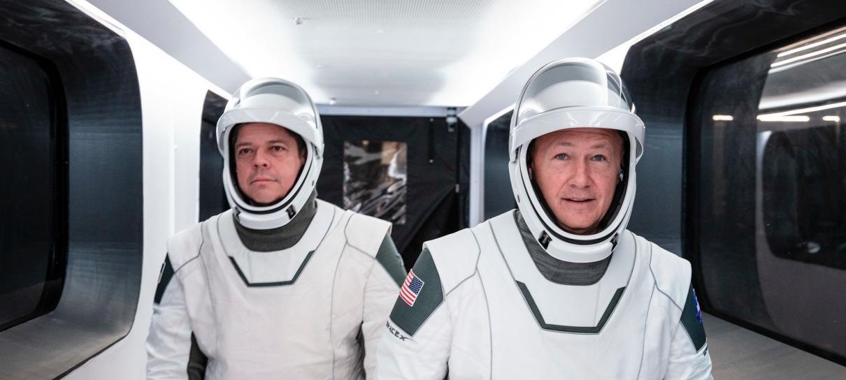 Astronautas do primeiro voo tripulado da SpaceX voltam à Terra neste sábado; assista
