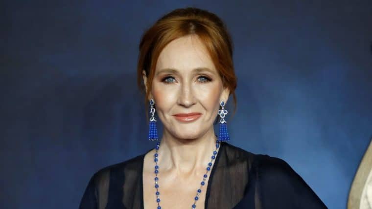 J.K. Rowling responde polêmicas e diz ter se inspirado em assassinos reais em novo livro