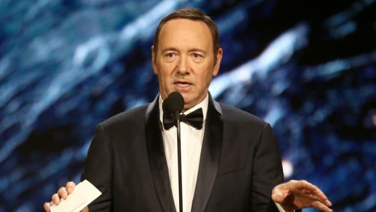 Kevin Spacey enfrenta processo civil após ser acusado de abuso sexual de menores