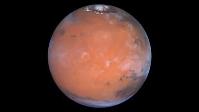 Cientistas encontram evidências de lagos subterrâneos em Marte