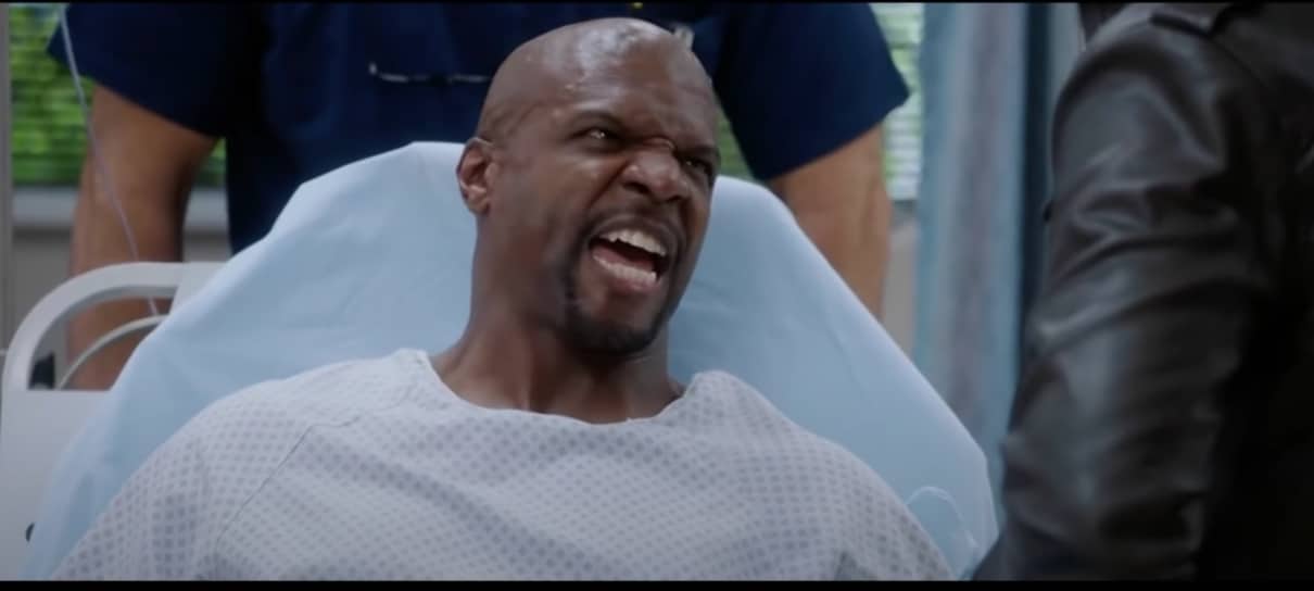 Brooklyn Nine-Nine | Terry Crews é vilão de filme de terror em vídeo; assista
