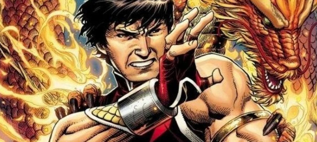 Diretor de Shang-Chi anuncia fim das gravações com foto dos bastidores