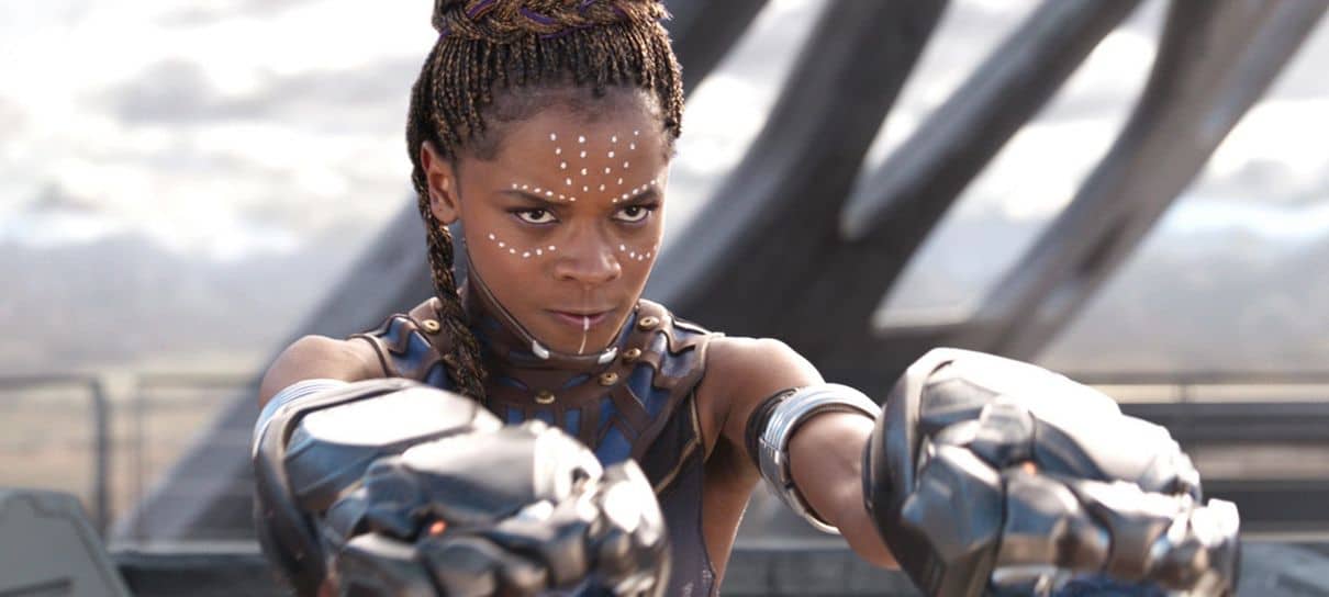 Letitia Wright diz que é estranho pensar em Pantera Negra 2 sem Chadwick Boseman