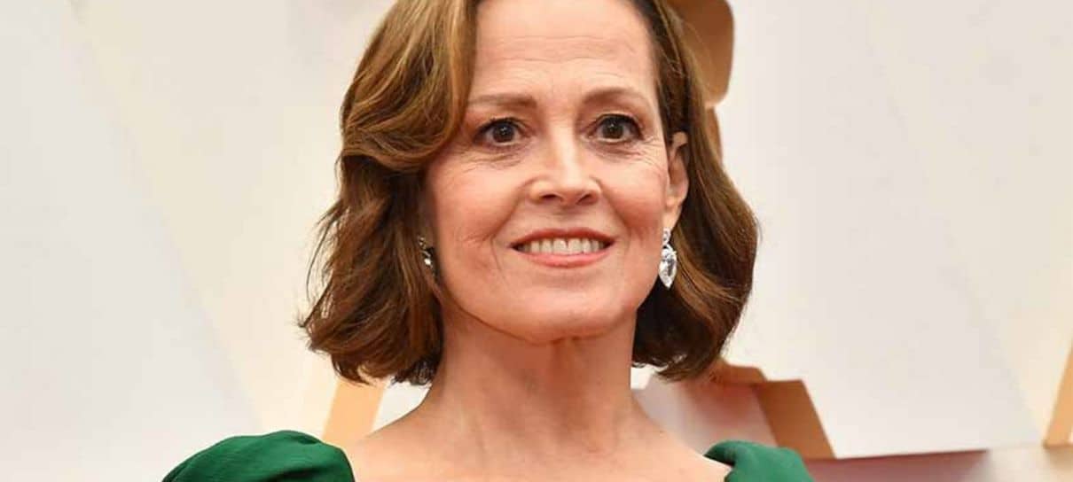 Sigourney Weaver prendeu a respiração por 6 minutos para fazer cenas submersas de Avatar 2