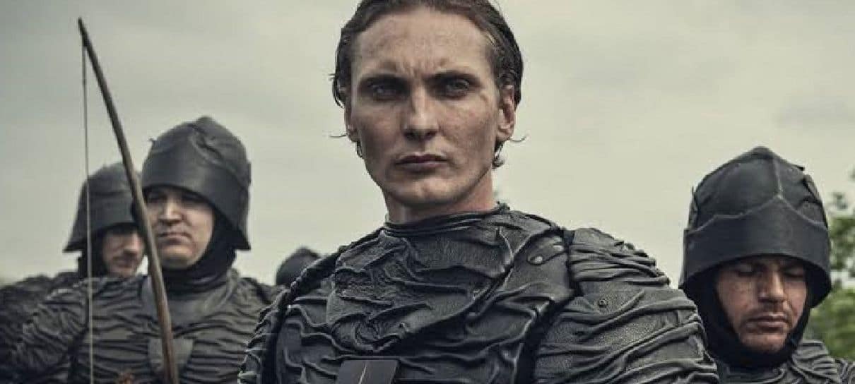 The Witcher | Foto dos bastidores mostra novo visual da armadura de Nilfgaard