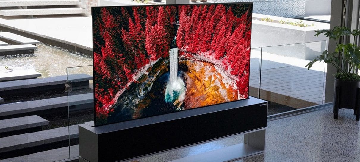 Essa TV se enrola na própria base e custa US$ 87 mil