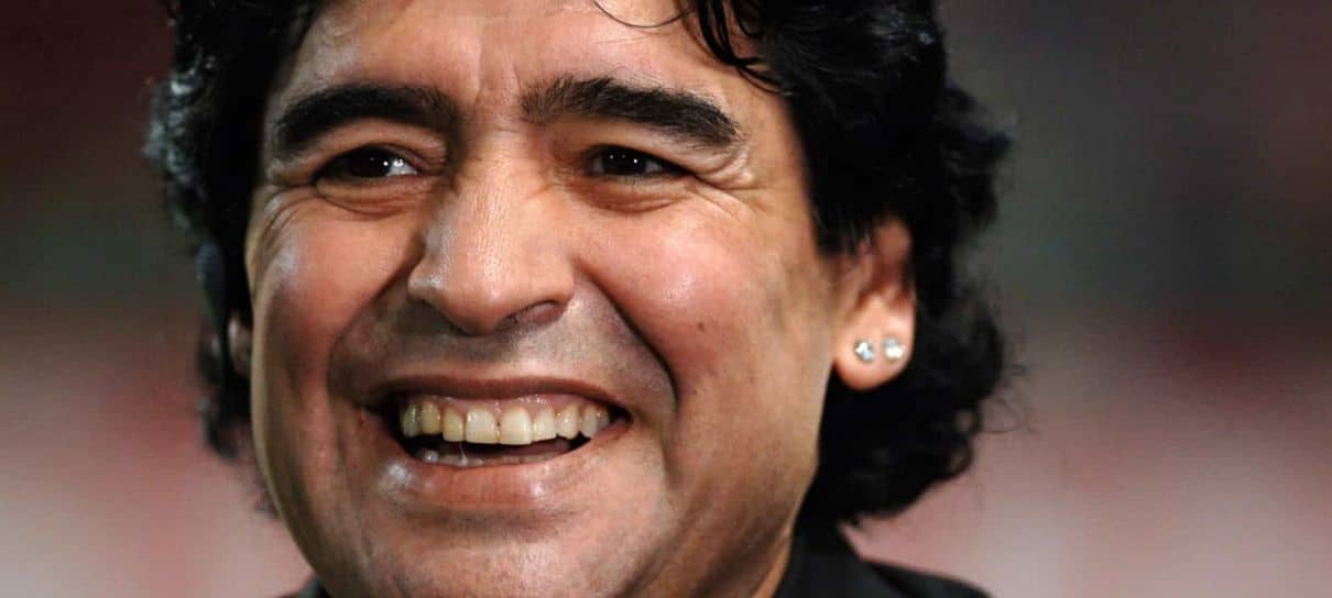 Diego Maradona morre aos 60 anos