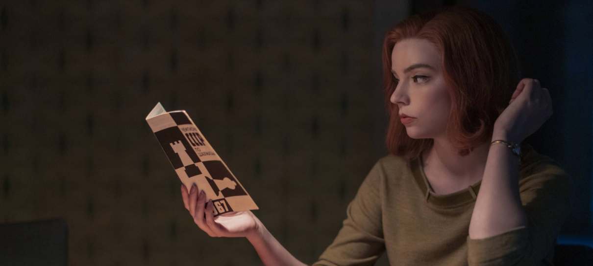 O Gambito da Rainha bate recorde e se torna a minissérie mais assistida da Netflix