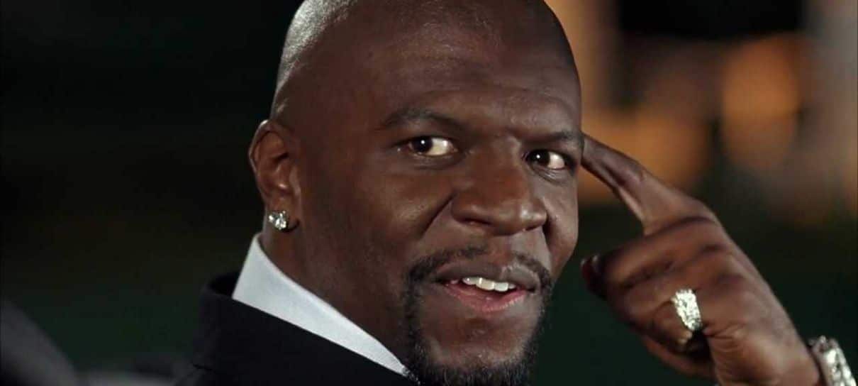 Terry Crews canta musica de As Branquelas em live para arrecadar fundos para instituição