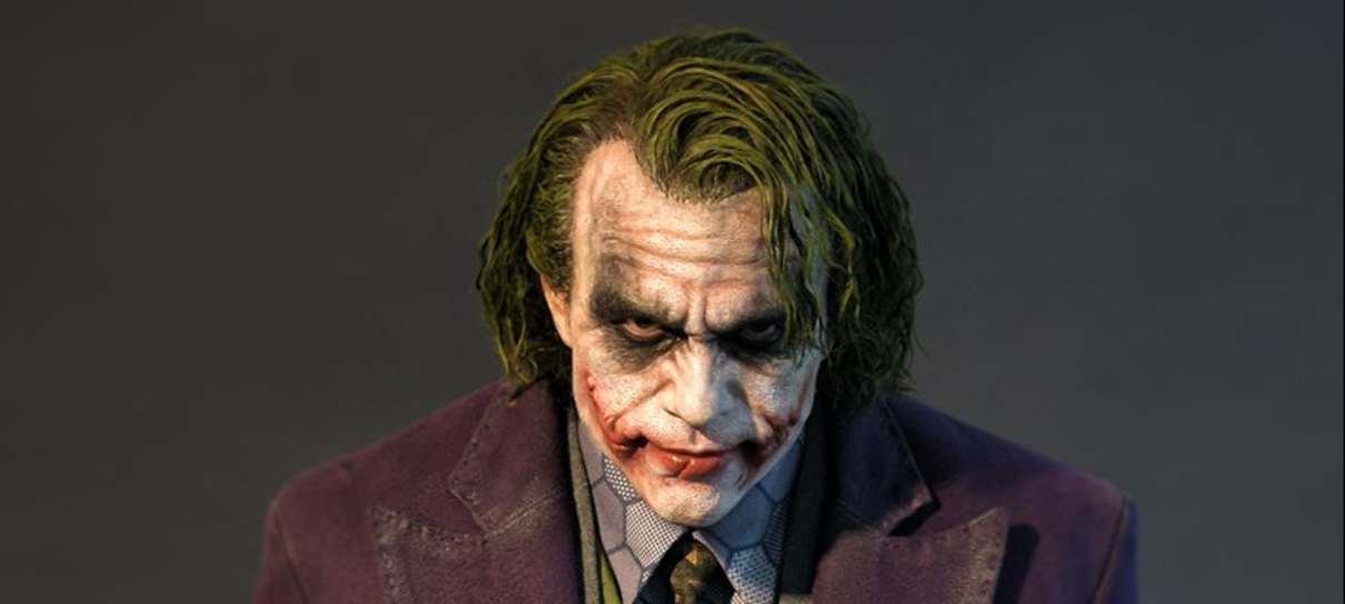 Batman – O Cavaleiro das Trevas | Coringa de Heath Ledger ganha estátua hiper realista