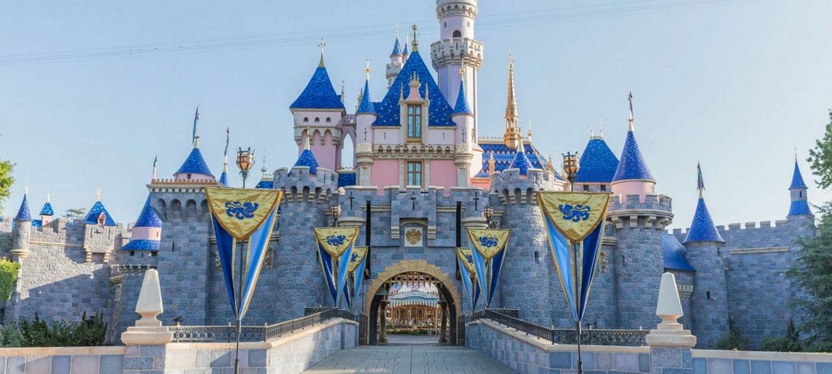 Disneyland vai virar ponto de vacinação contra COVID-19 nos Estados Unidos