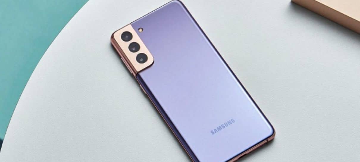 Samsung Galaxy S21 também não inclui carregador na caixa