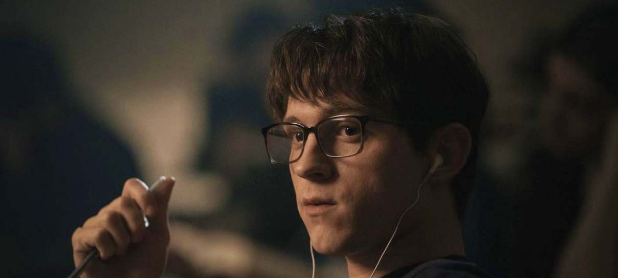 Cherry ganha novas imagens estreladas por Tom Holland; confira