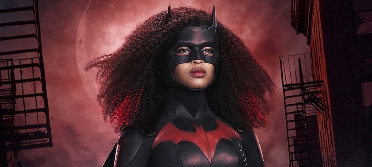 Batwoman, The Flash, Walker e mais séries são renovadas pela CW