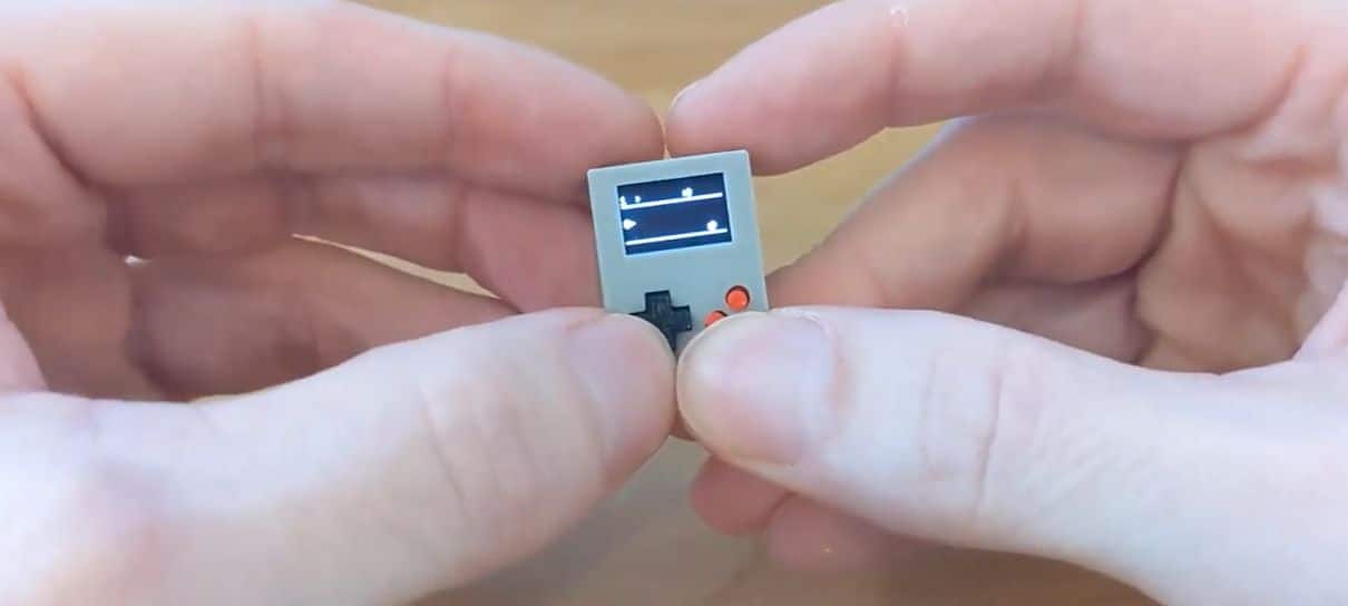 Essa réplica minúscula do Game Boy roda jogos de verdade