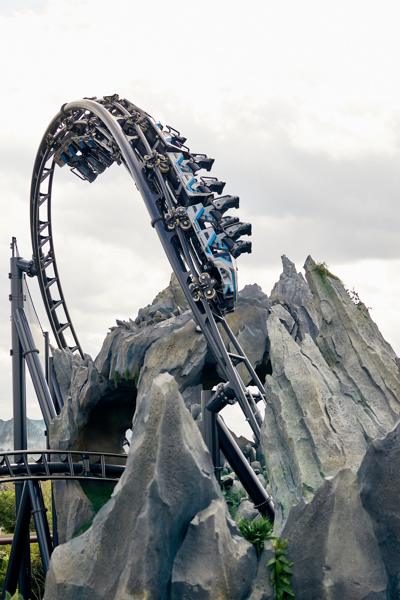 20-47050
Publicity P791
COASTER ON TRACK
Jurassic World JW
Jurassic Park JP
IOA Islands of Adventure